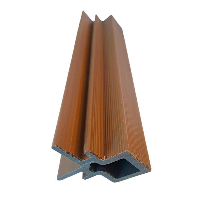 Perfil esquinero Wall Panel WPC roble natural 54.35mm x 54.35mm x 2.90m